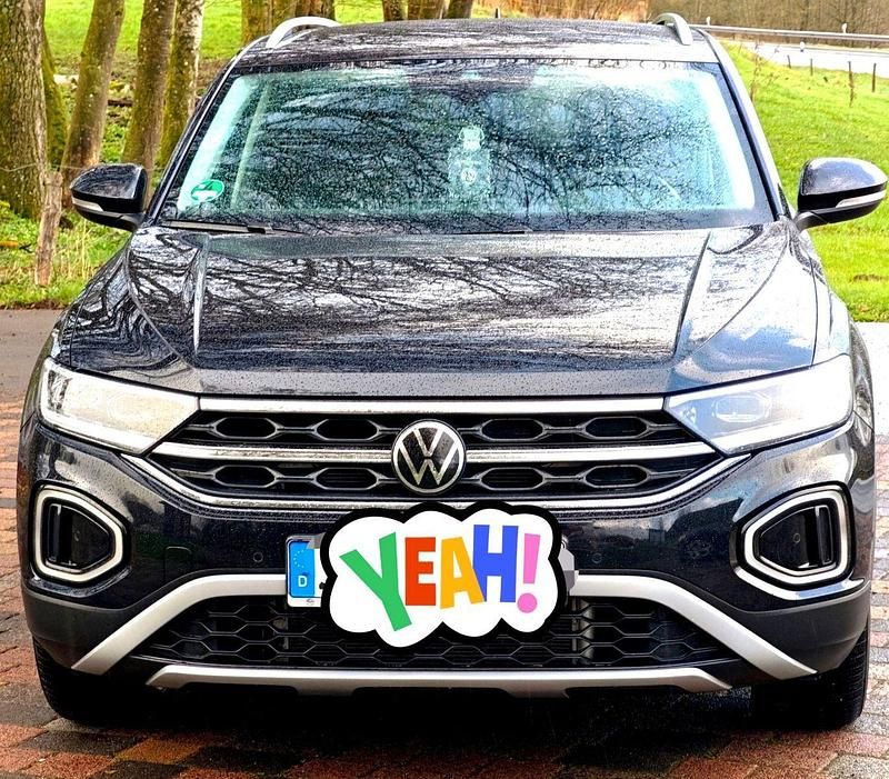 Gebraucht VW T-Roc 150 PS (110 kW) 2023 Schwarz SUV