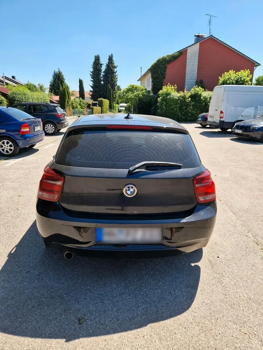 Gebraucht BMW 116 136 PS (100 kW) 2013 Schwarz Kleinwagen
