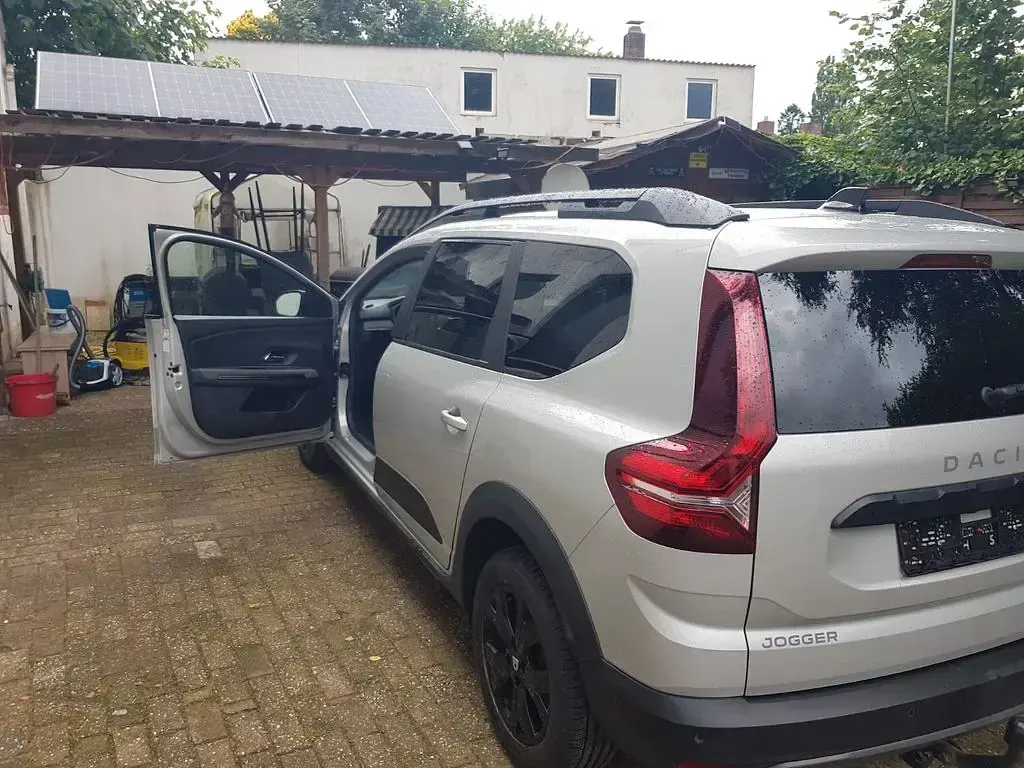 Gebraucht Dacia Jogger Extreme 91 PS (66 kW) 2022 Silber Van / Kleinbus