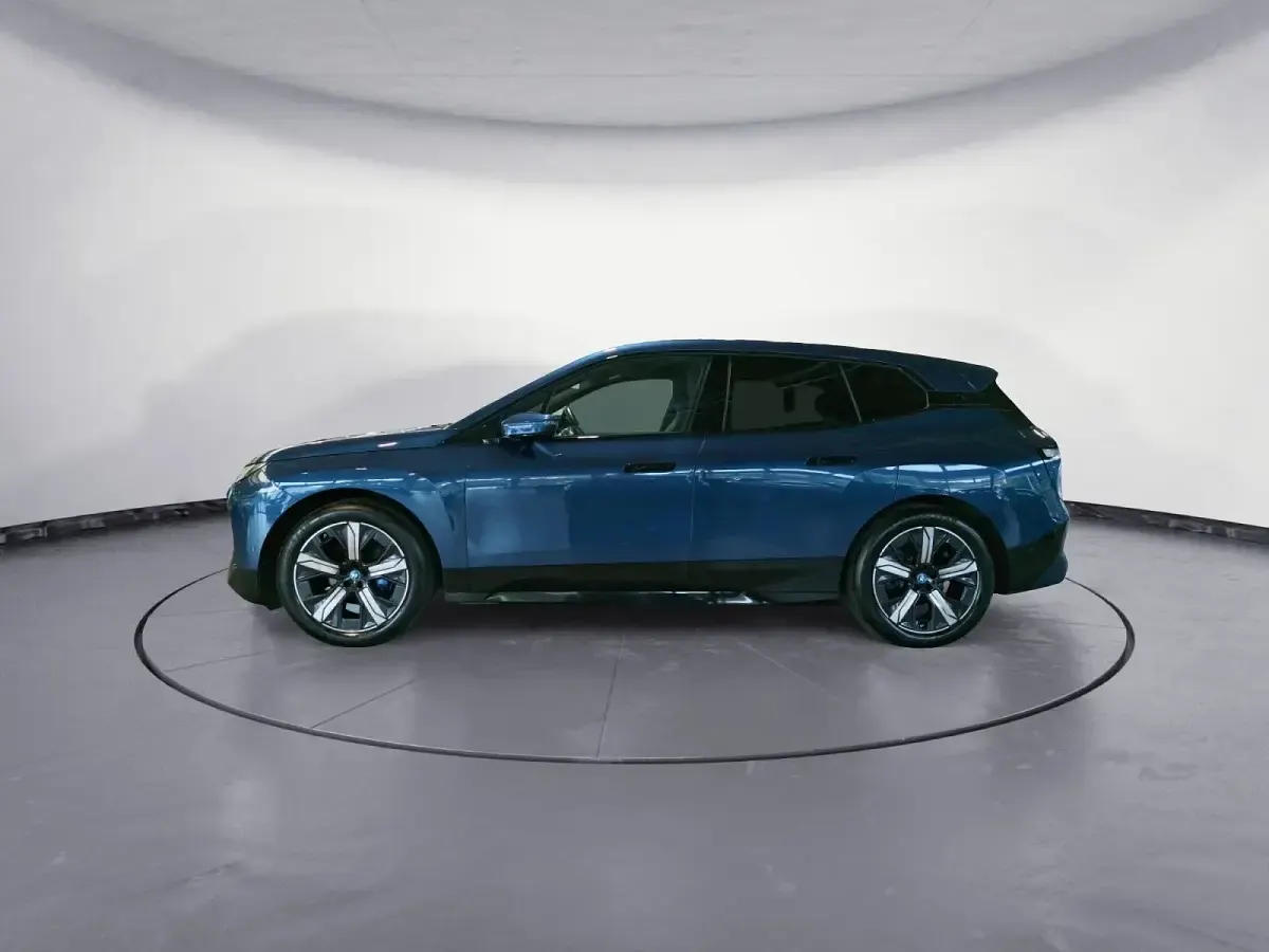 Gebraucht BMW iX Sport Line 239 kW (326 PS) 2023 SUV