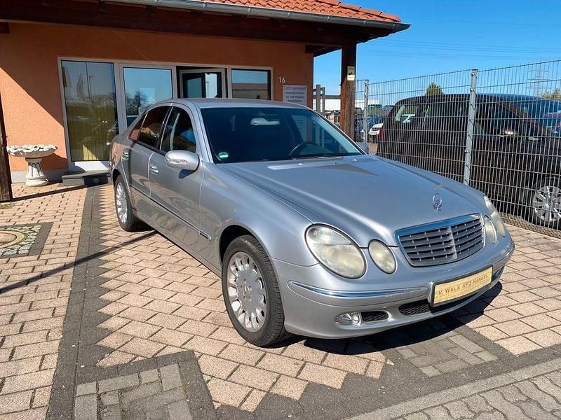 Gebraucht Mercedes E500 306 PS (225 kW) 2002 Silber Limousine