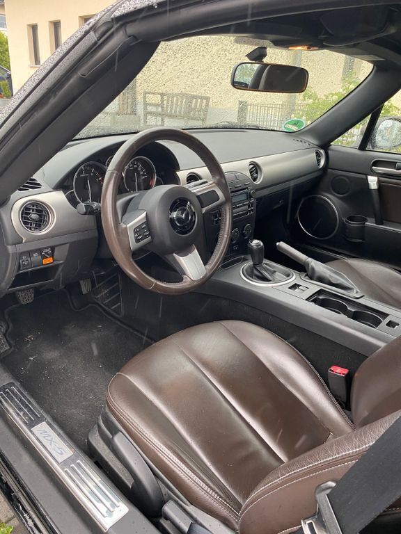 Usata Mazda MX5 126 CV (92 kW) 2008 Nero Cabrio
