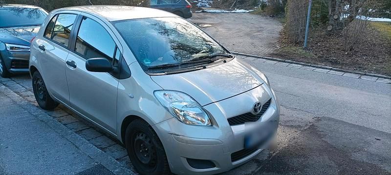 Gebraucht Toyota Yaris 2009 Beige Kleinwagen