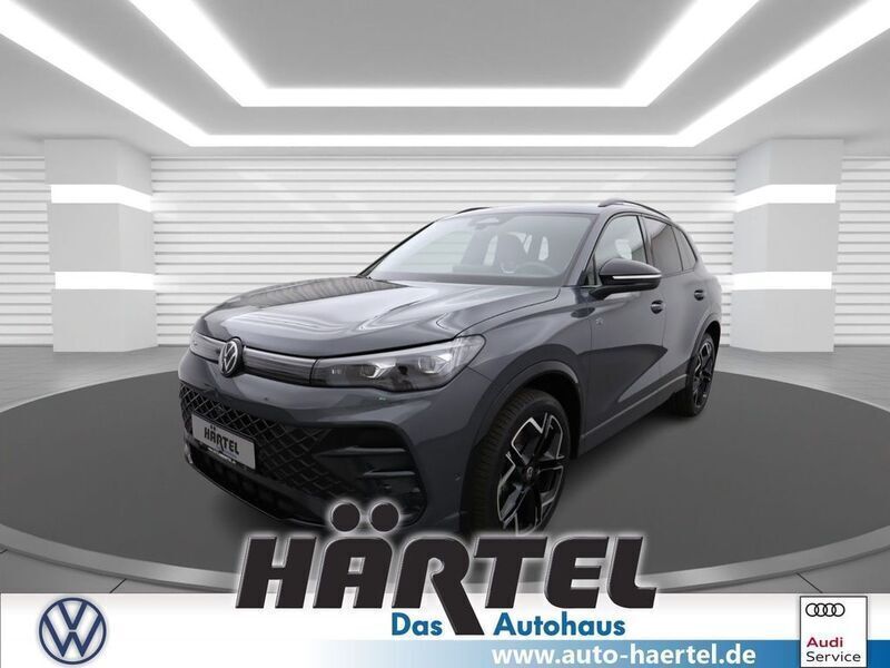 Delfingrau (grau) Gebraucht 2024 VW Tiguan Style SUV | 55.800 € (Teuer) - Bild 1/4