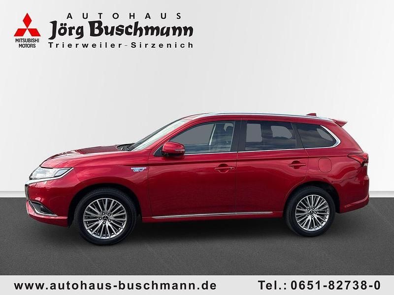 Gebraucht Mitsubishi Outlander P-HEV Basis 135 PS (99 kW) 2020 Dynamikrot SUV