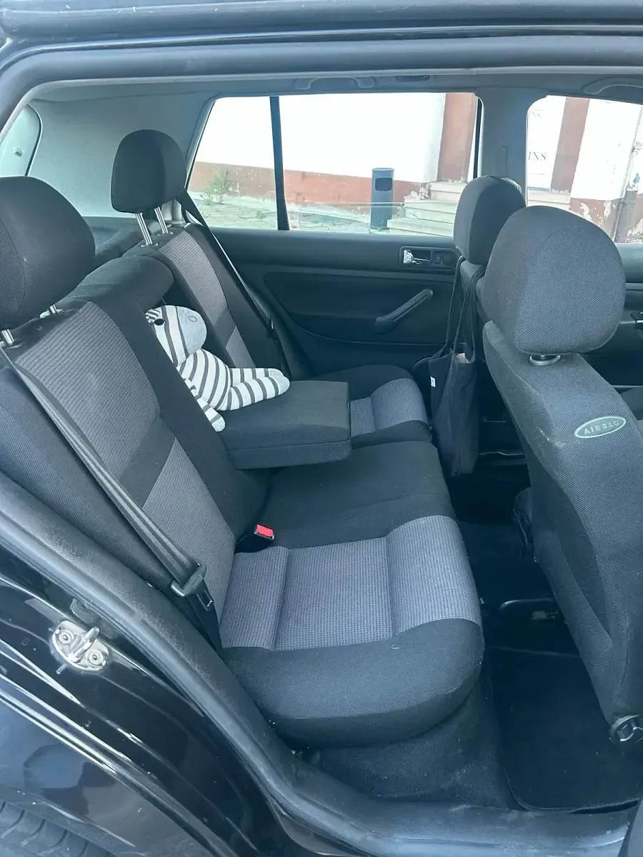 Gebraucht VW Golf IV 75 PS (55 kW) 2001 Schwarz Kleinwagen