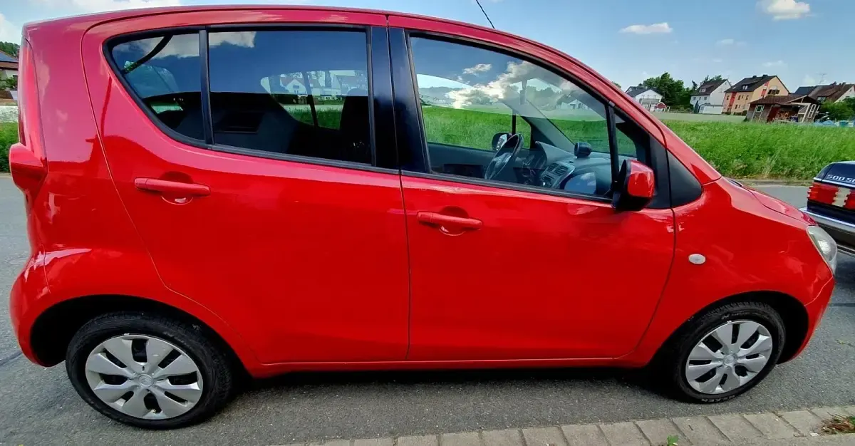 Gebraucht Opel Agila 106 PS (77 kW) 2008 Rot Kleinwagen