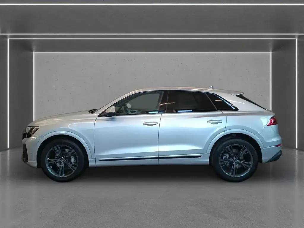 Gebraucht Audi Q8 Performance 231 PS (169 kW) 2025 Silber SUV