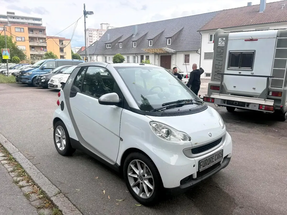 Gebraucht Smart ForTwo Cabrio 74 PS (54 kW) 2009 Weiß Cabrio