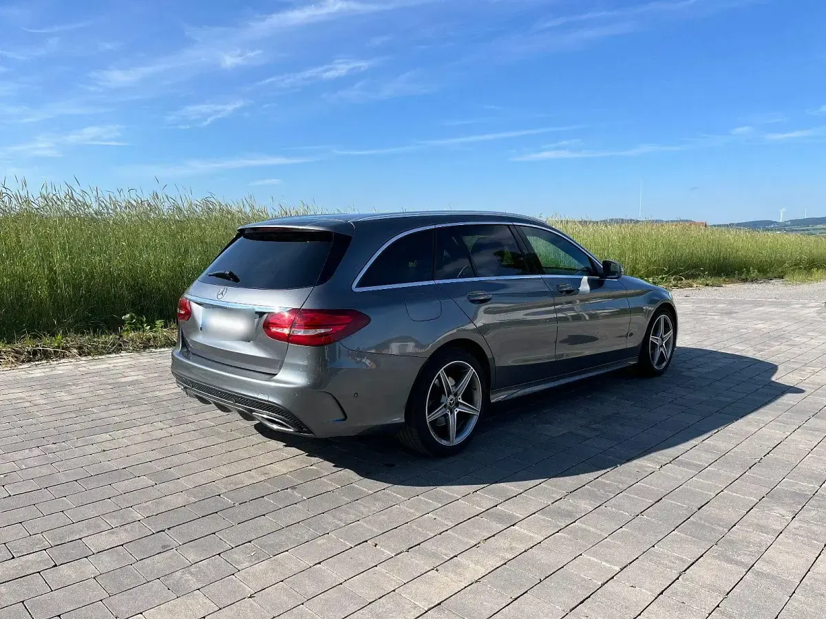 Gebraucht Mercedes C220 AMG line 170 PS (125 kW) 2018 Grau Kombi