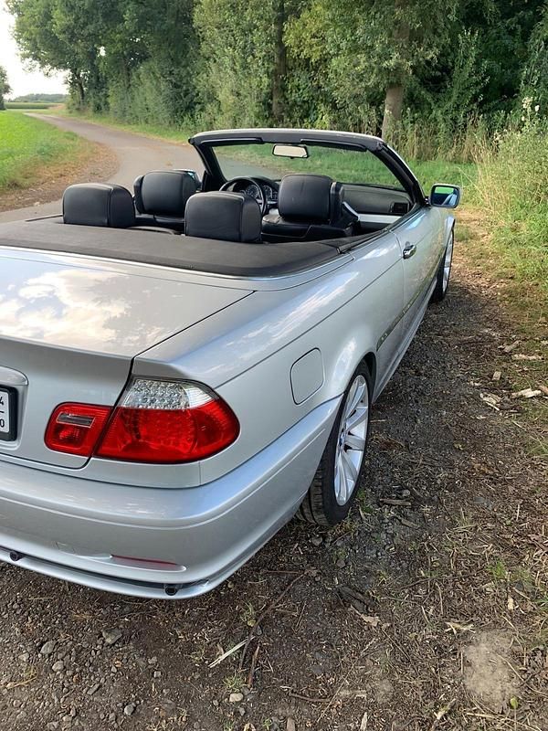 Silber Gebraucht 2000 BMW 325 Cabriolet Cabrio | 5.650 € (Guter Preis) - Bild 1/4