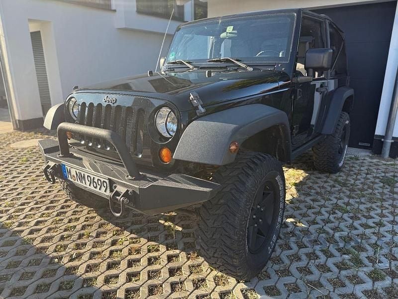 Schwarz Gebraucht 2008 Jeep Wrangler Sport SUV | 25.999 € (Etwas zu teuer) - Bild 1/4