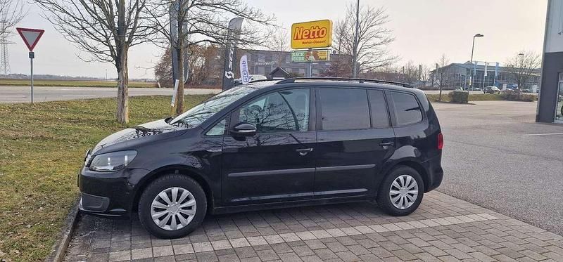 Gebraucht VW Touran Trendline 105 PS (77 kW) 2012 Schwarz Van / Kleinbus
