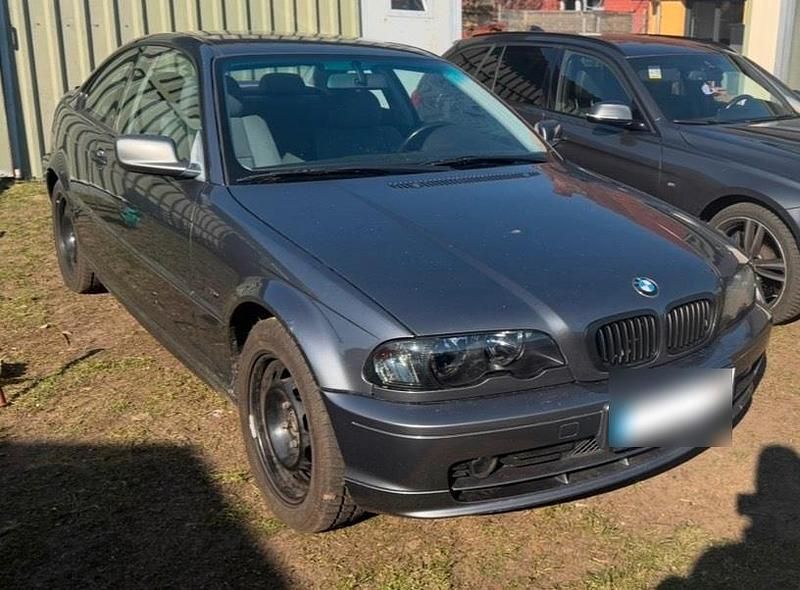 Gebraucht BMW 318 143 PS (105 kW) 2002 Coupé