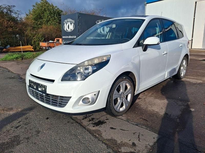 Weiß Gebraucht 2010 Renault Scénic III Dynamique Van / Kleinbus | 2.999 € (Guter Preis) - Bild 1/4