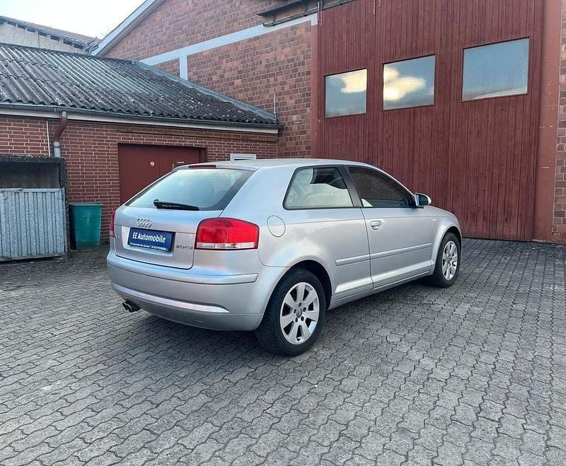 Gebraucht Audi A3 Ambiente 150 PS (110 kW) 2003 Silber Kleinwagen