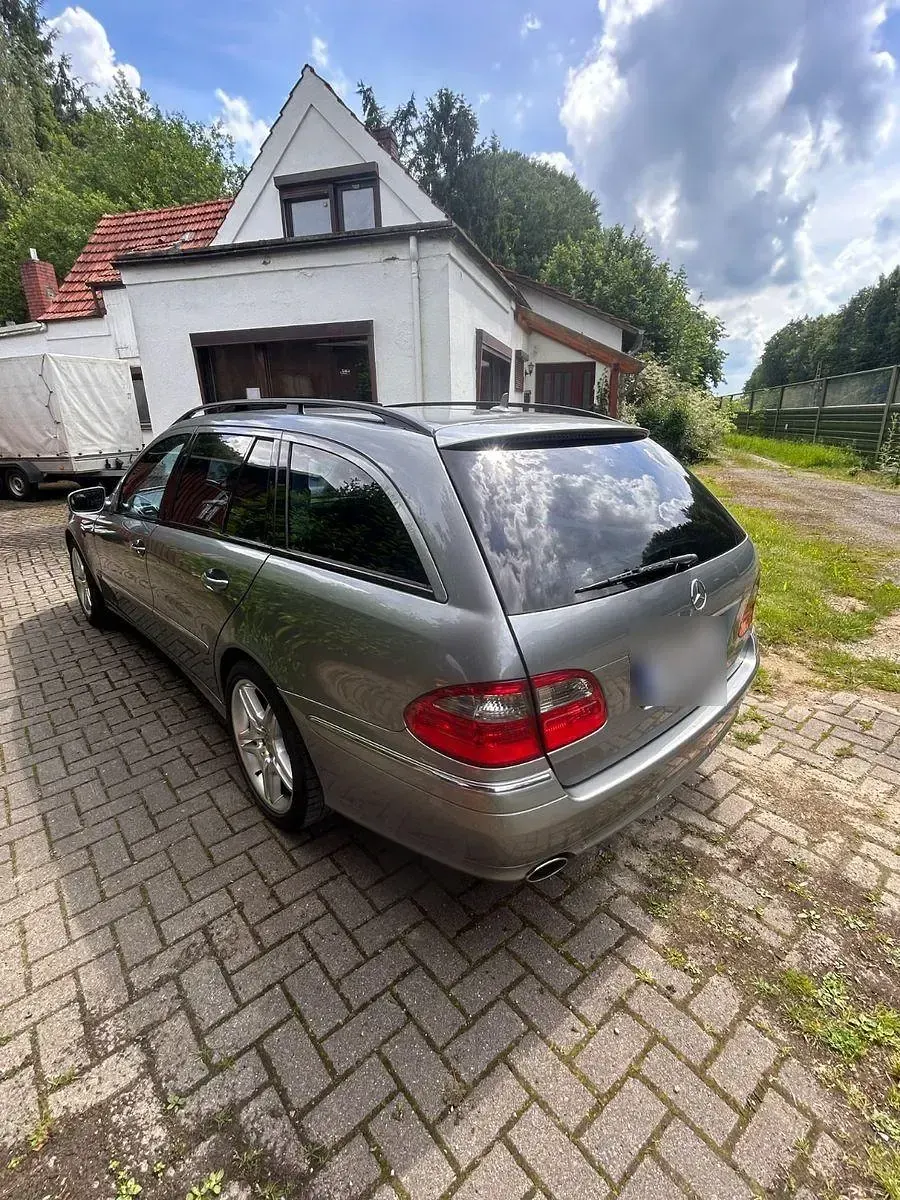 Gebraucht Mercedes E280 Avantgarde 190 PS (139 kW) 2008 Grau Kombi