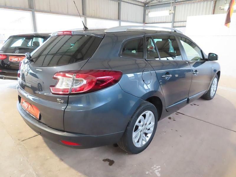 Gebraucht Renault Mégane III LIMITED 116 PS (85 kW) 2016 Grau Limousine