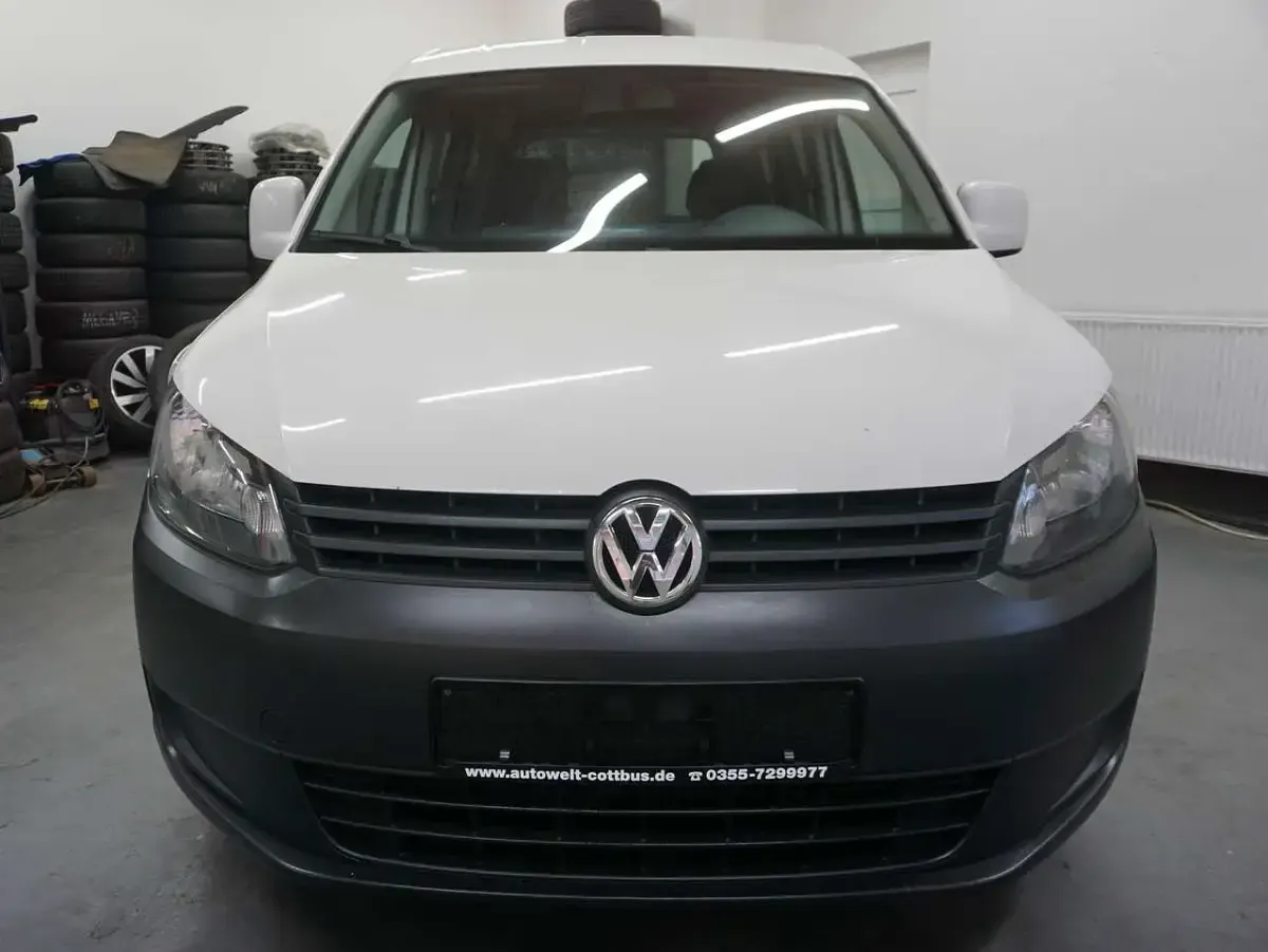 Gebraucht VW Caddy Trendline 102 PS (75 kW) 2013 Candyweiß Van / Kleinbus