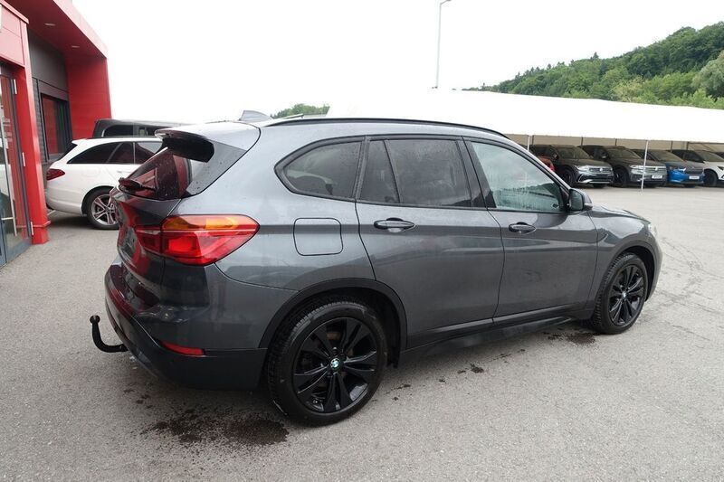 Gebraucht BMW X1 Advantage 125 PS (91 kW) 2021 Grau SUV