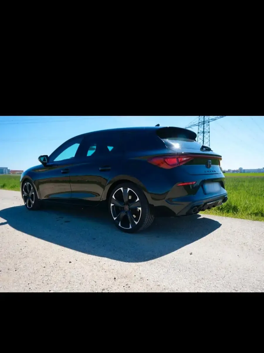 Gebraucht Cupra Leon VZ 300 PS (220 kW) 2022 Schwarz Limousine
