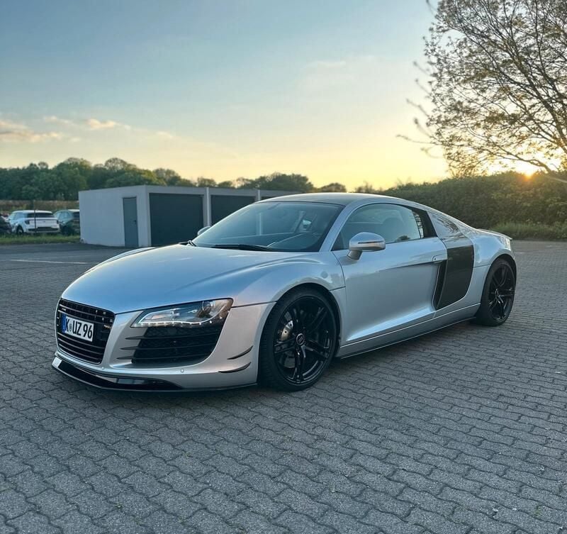 Silber Gebraucht 2008 Audi R8 Coupé Ambiente Coupé | 51.000 € (Superpreis) - Bild 1/4