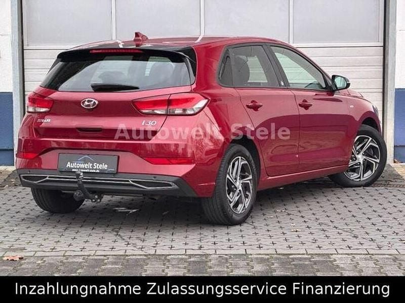 Gebraucht Hyundai i30 Edition 159 PS (116 kW) 2021 Rot Limousine