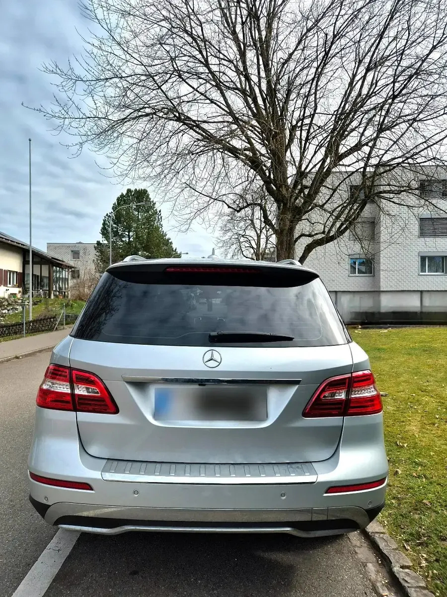Gebraucht Mercedes ML350 258 PS (189 kW) 2012 Silber SUV