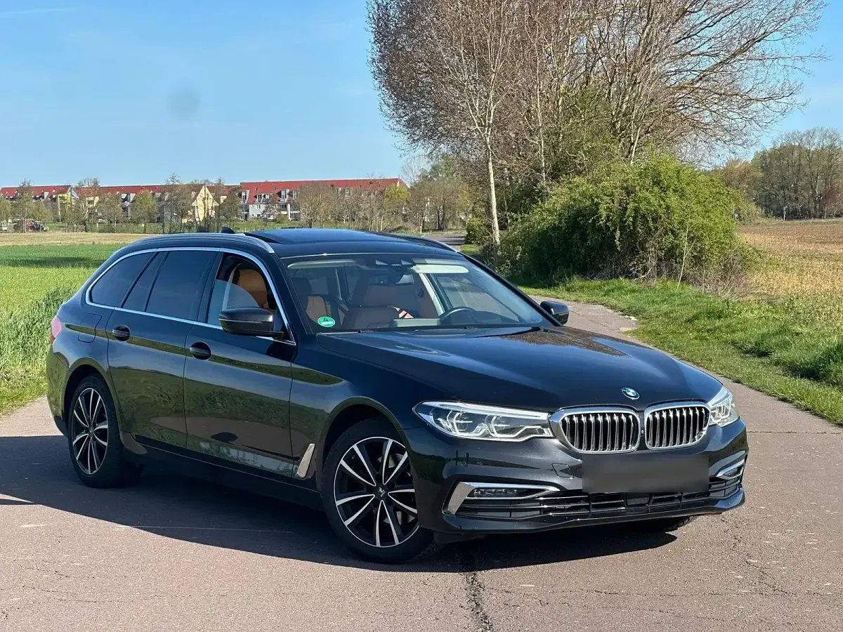 Second-hand BMW 520 Luxury Line 190 CP (139 kW) 2019 Negru Break
