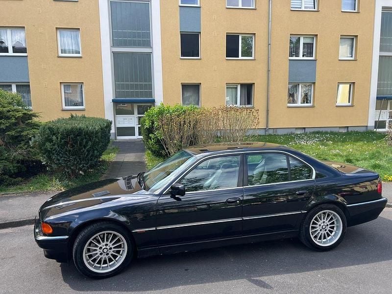 Gebraucht BMW 740 286 PS (210 kW) 1995 Schwarz Limousine