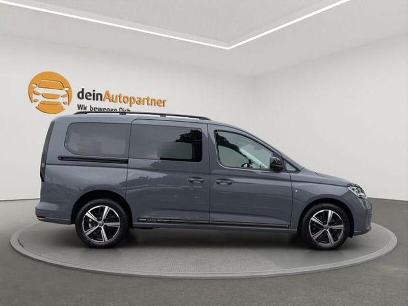 Gebraucht VW Caddy Maxi Dark Label 116 PS (85 kW) 2023 Pure grey Van / Kleinbus