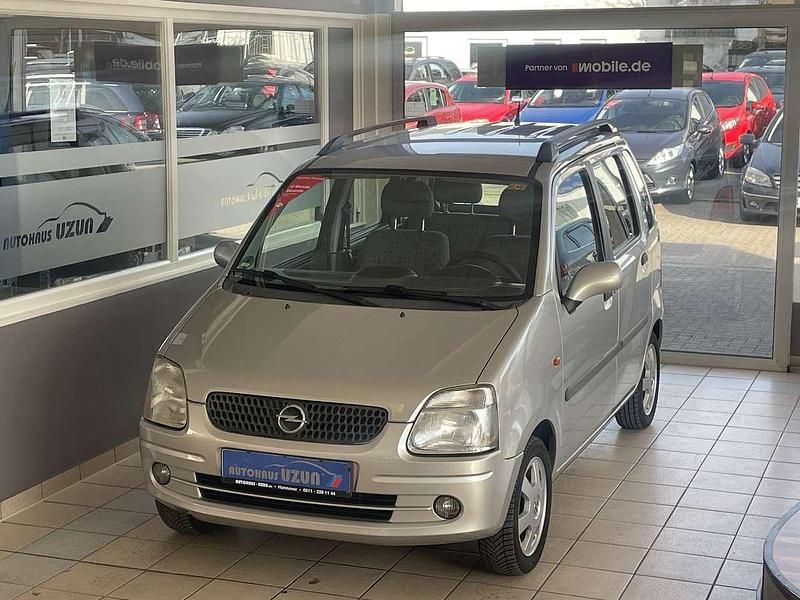 Gebraucht Opel Agila 58 PS (42 kW) 2001 Silber Van / Kleinbus