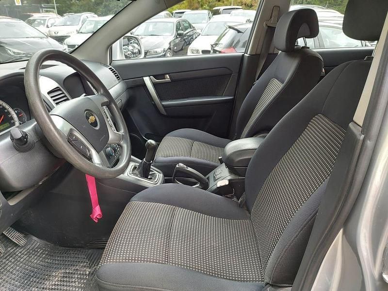 Gebraucht Chevrolet Captiva LS 136 PS (100 kW) 2009 Silber SUV