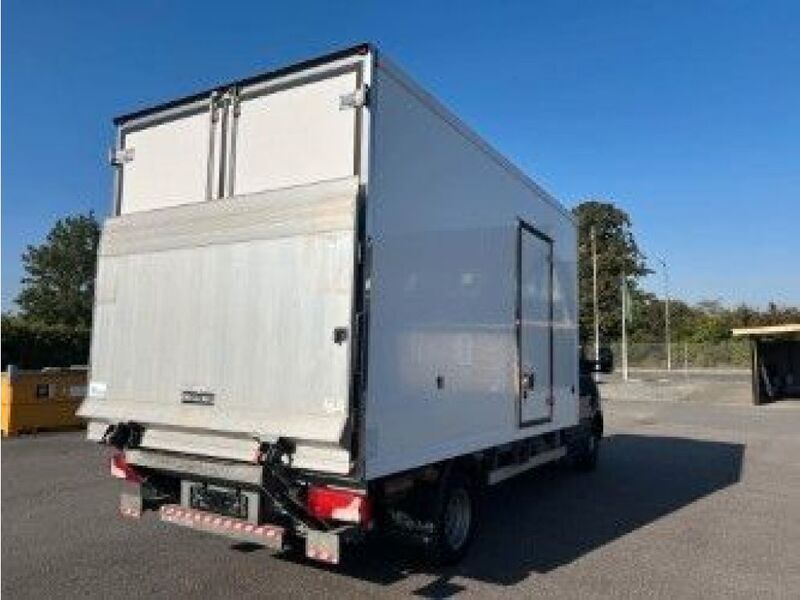 Gebraucht Mercedes Sprinter 163 PS (119 kW) 2020 Arktikweiss Van