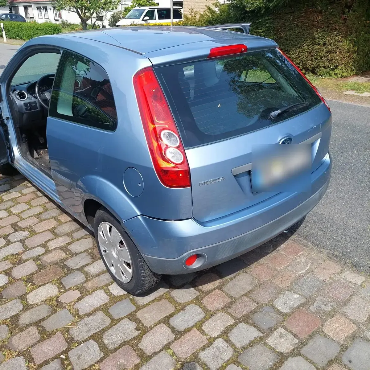 Gebraucht Ford Fiesta 60 PS (44 kW) 2006 Blau Kleinwagen