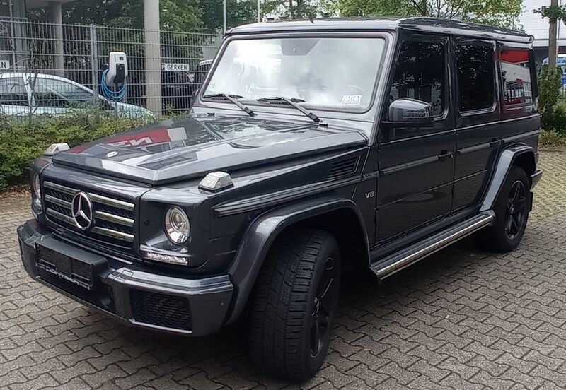 Grau Gebraucht 2018 Mercedes G500 SUV | 99.900 € (Fairer Preis) - Bild 1/4