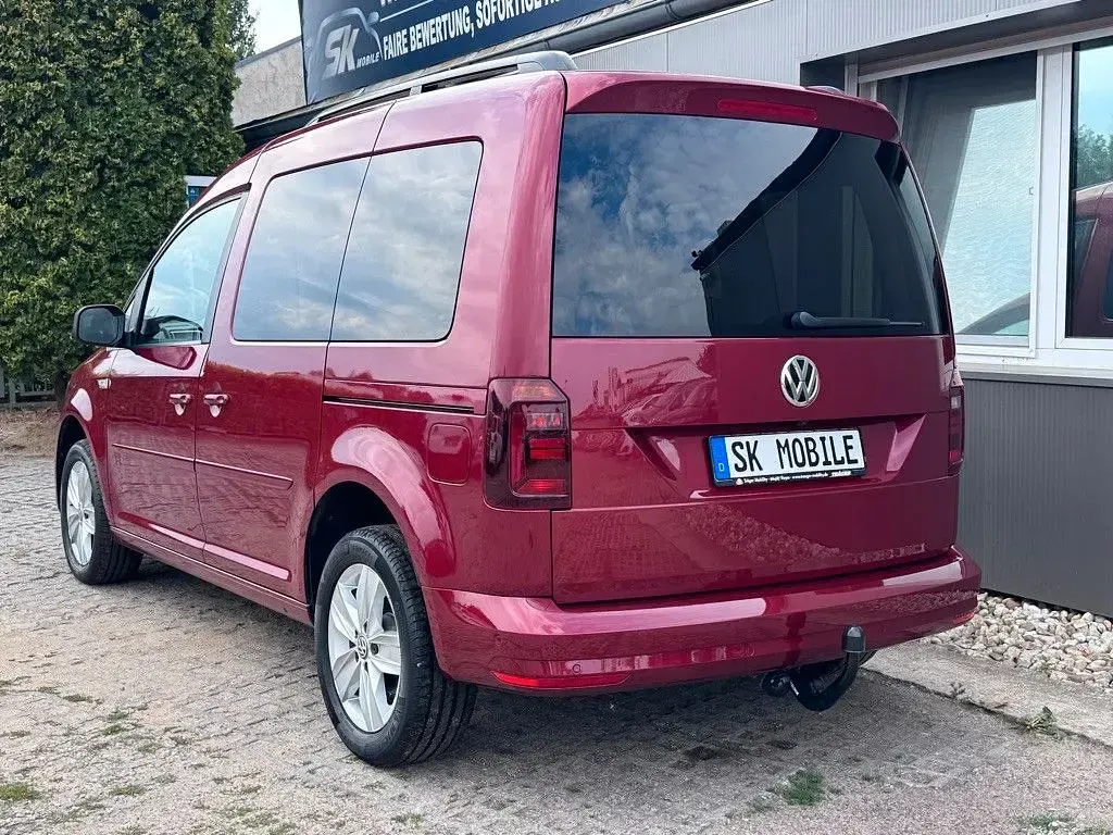 Gebraucht VW Caddy Comfortline 150 PS (110 kW) 2019 Rot Van / Kleinbus