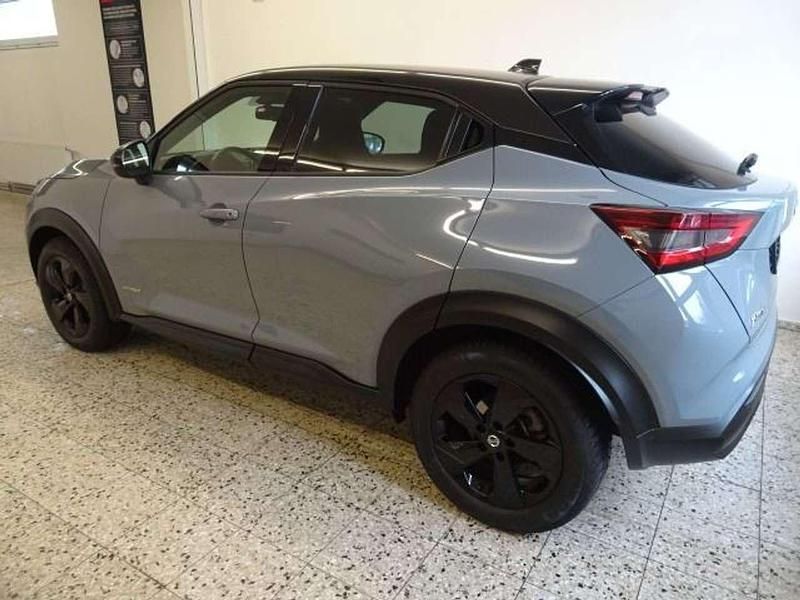 Gebraucht Nissan Juke N-Connecta 94 PS (69 kW) 2024 Ceramic grey p/black m SUV