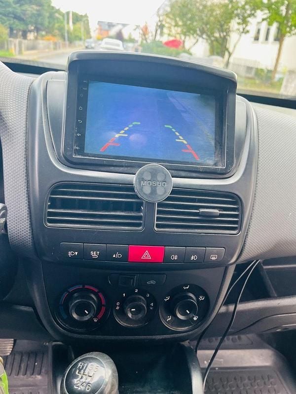 Gebraucht Fiat Doblò 101 PS (74 kW) 2014 Weiß Van / Kleinbus