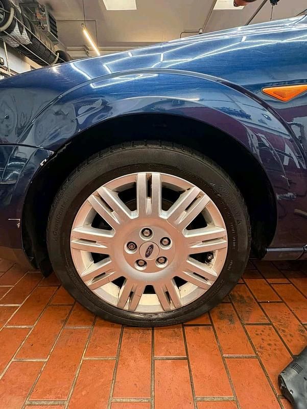 Gebraucht Ford Mondeo 131 PS (96 kW) 2003 Andere farben Limousine