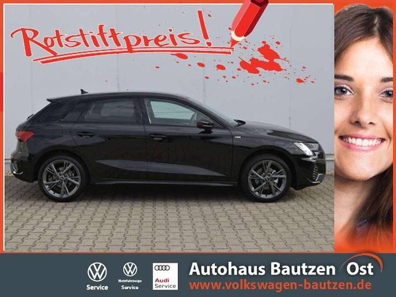 Mythosschwarz metallic Gebraucht 2023 Audi A3 Sportback S-Line Limousine | 34.860 € (Teuer) - Bild 1/4
