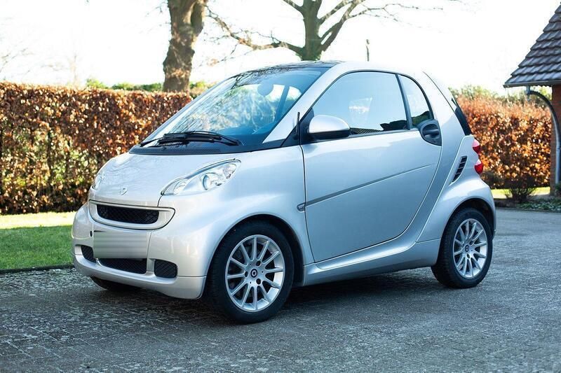 Silber Gebraucht 2011 Smart ForTwo Coupé Passion Coupé | 5.499 € (Fairer Preis) - Bild 1/4