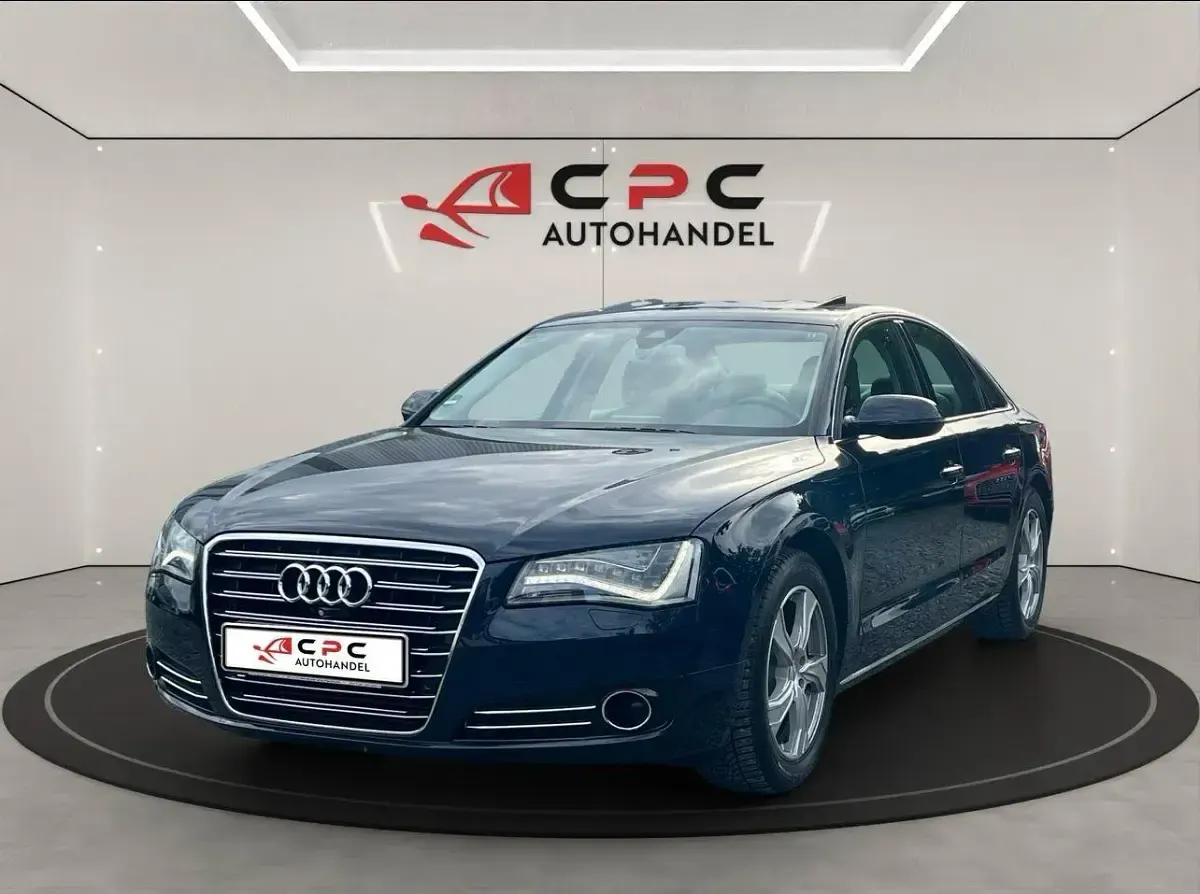 Gebraucht Audi A8 Ambiente 250 PS (183 kW) 2013 Blau Limousine