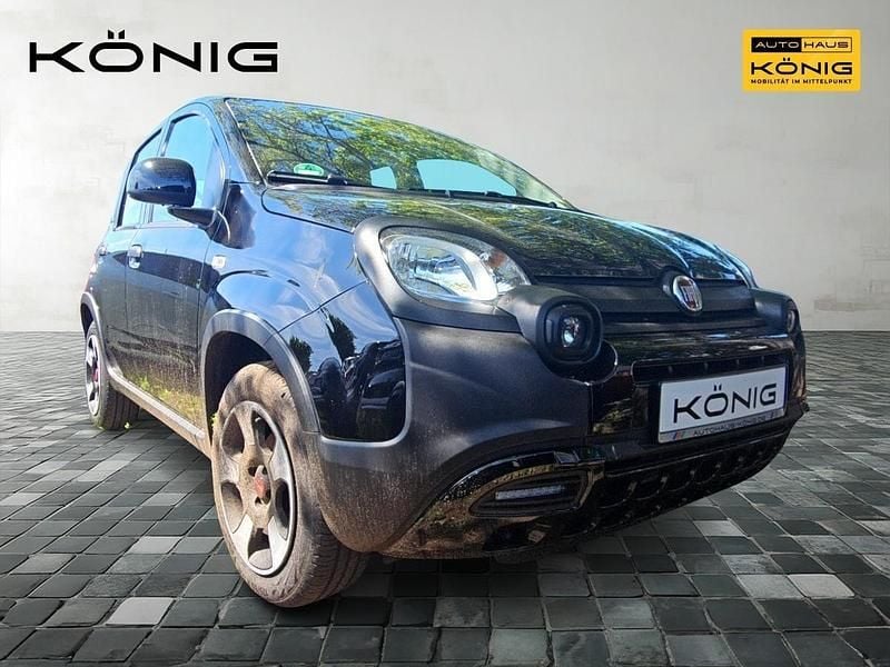 Schwarz Gebraucht 2023 Fiat Panda Cross Cross Kleinwagen | 11.888 € (Fairer Preis) - Bild 1/4