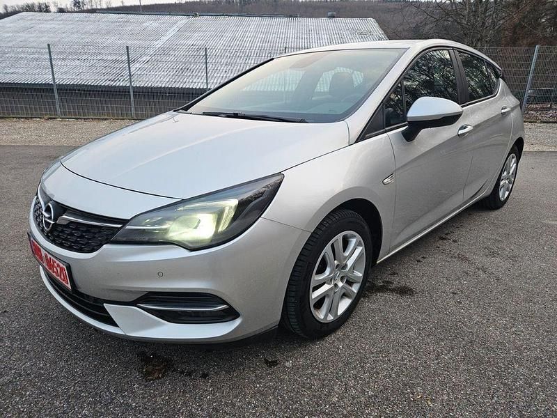 Silber Gebraucht 2020 Opel Astra Limousine | 8.925 € (Superpreis) - Bild 1/4