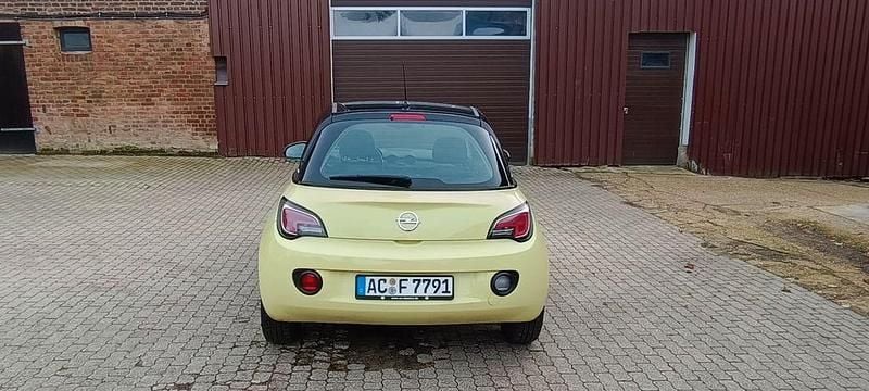 Używany Opel Adam S 69 KM (50 kW) 2015 Żółty Hatchback