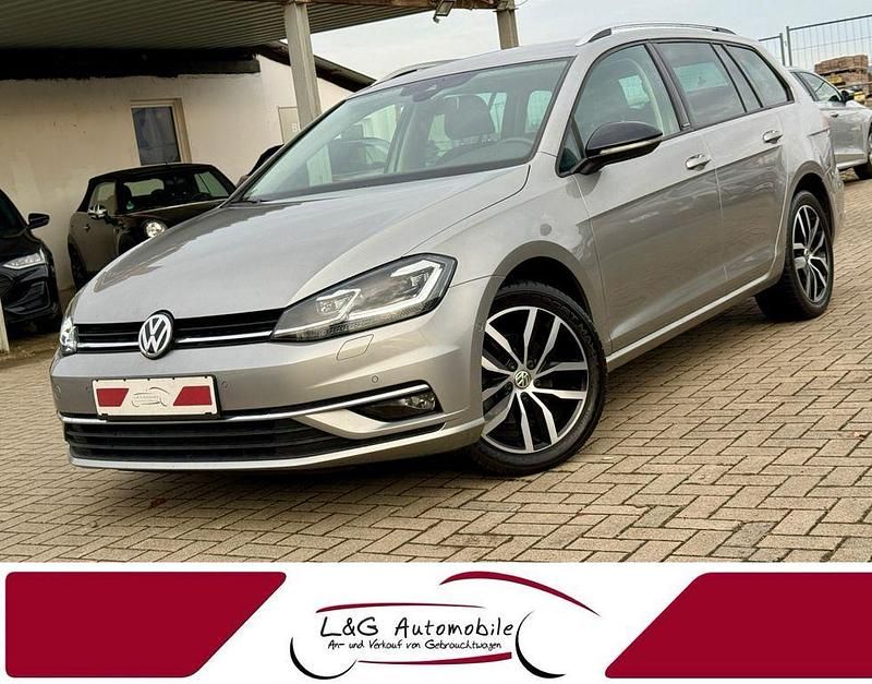 Silber Gebraucht 2020 VW Golf VII IQ Drive Kombi | 16.790 € (Superpreis) - Bild 1/4