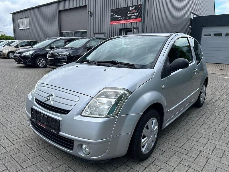 Silber Gebraucht 2004 Citroën C2 Kleinwagen | 2.690 € (Teuer) - Bild 1/4