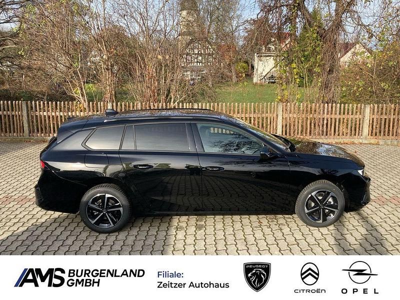 Neu Opel Astra 136 PS (100 kW) 2025 Schwarz Kombi