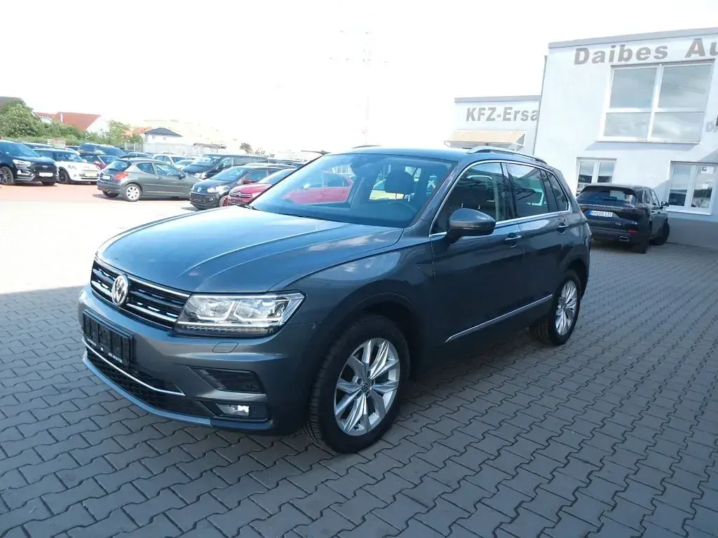 Używany VW Tiguan Highline 150 KM (110 kW) 2019 Szary SUV